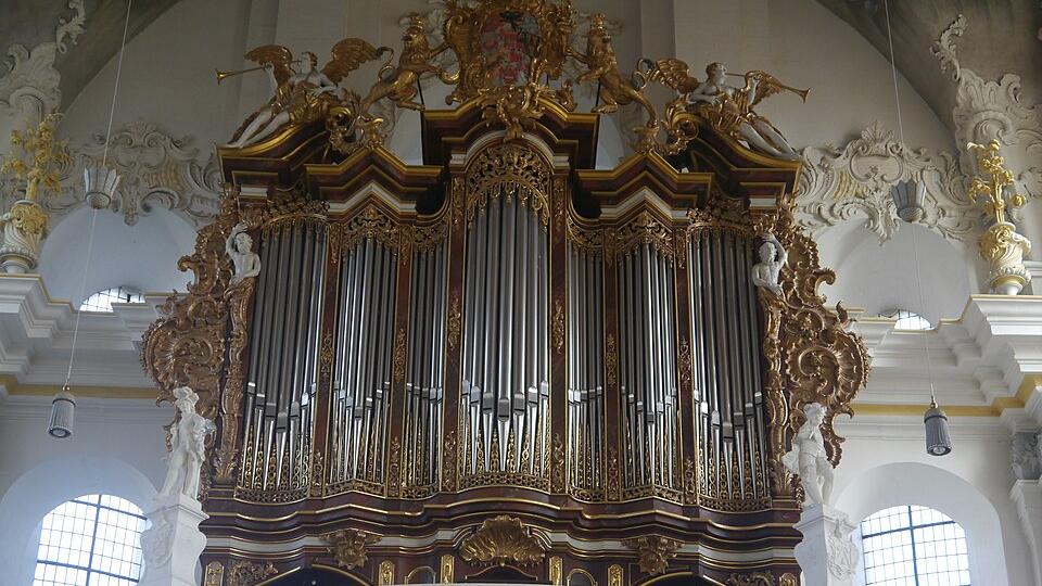 Trier_Basilika_St._Paulin_Innen_Orgel