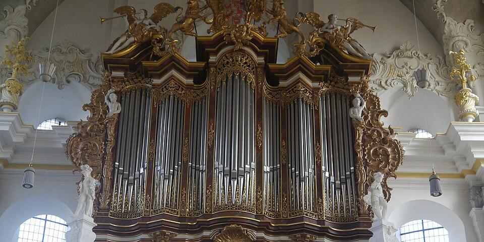 Trier_Basilika_St._Paulin_Innen_Orgel