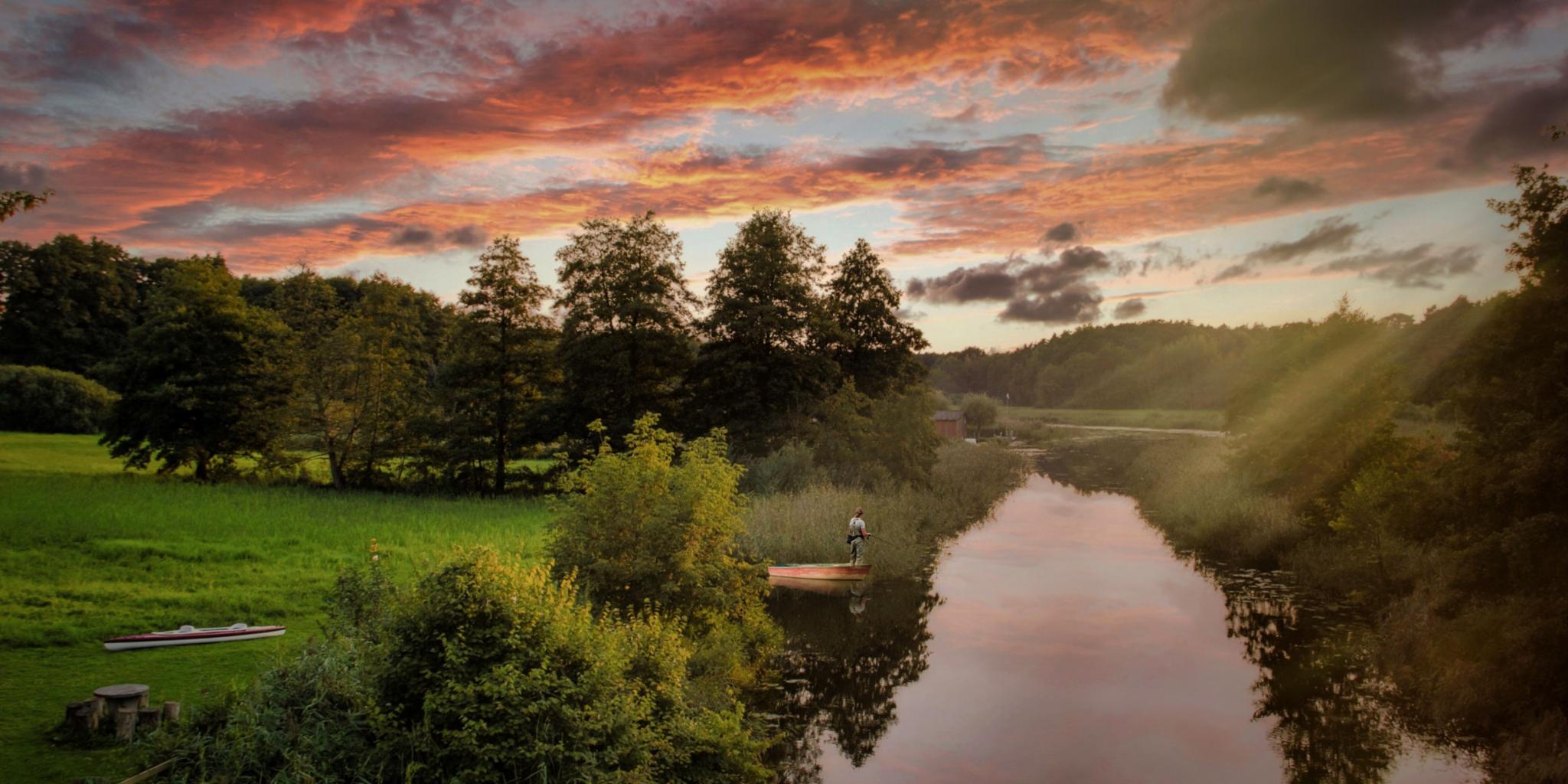 guvo59-lake-7020123