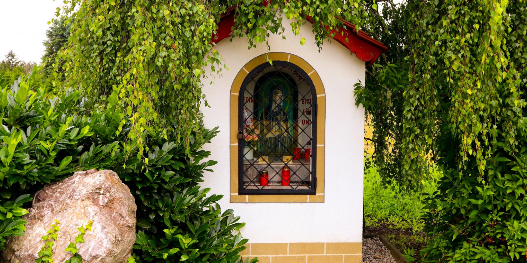 tho-ge-religion-7313312